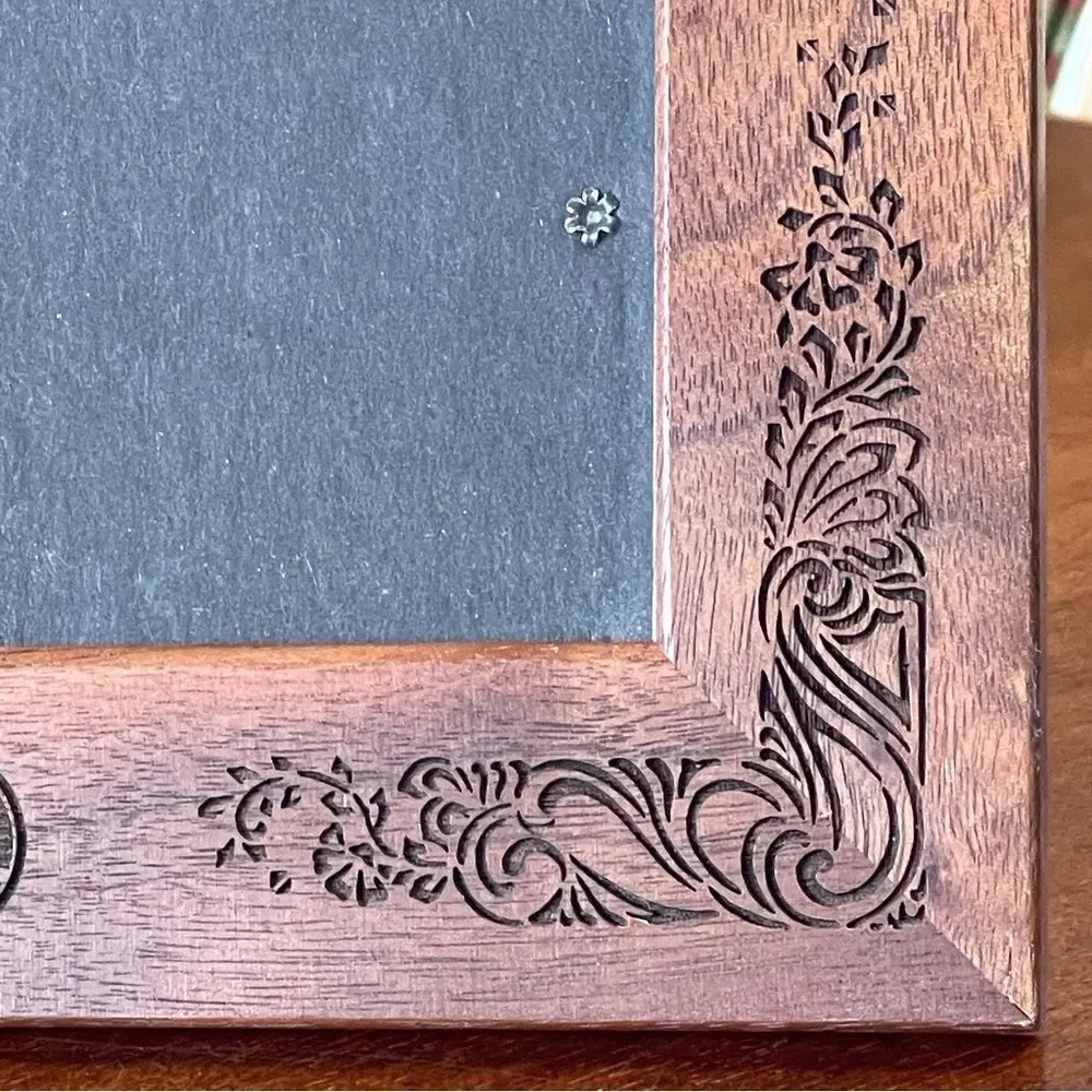 Vintage Amerigo Lasercraft 5” x 7” Laser Cut Wooden Photo Frame